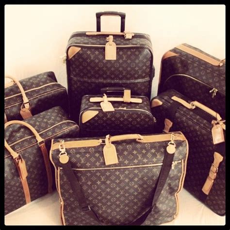 louis vuitton valiz orjinal fiyat|Louis Vuitton luggage set.